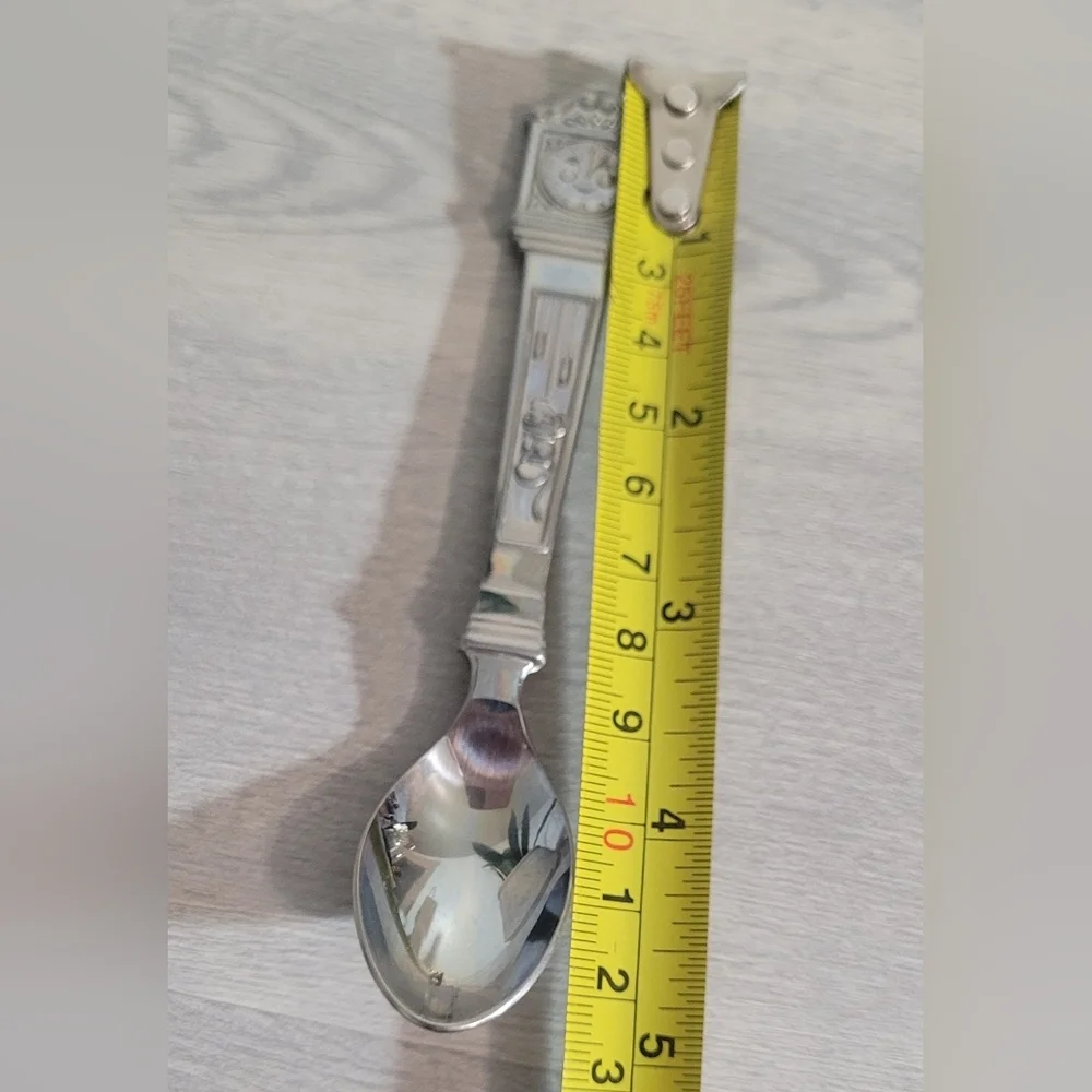 Avon Vintage Hickory Dickory Dock Clock Baby Spoon~Stainless Steel~Japan